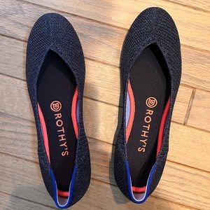NEW RARE Black Friday metallic Rothy’s the flat